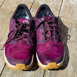Salomon OUTBound Goretex women size 8.5